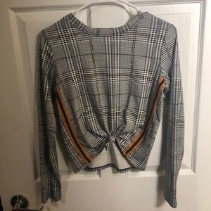 Plaid Long Sleeve !